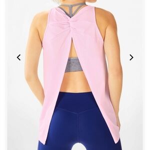 🆕️Gray Fabletics tops NWT‎